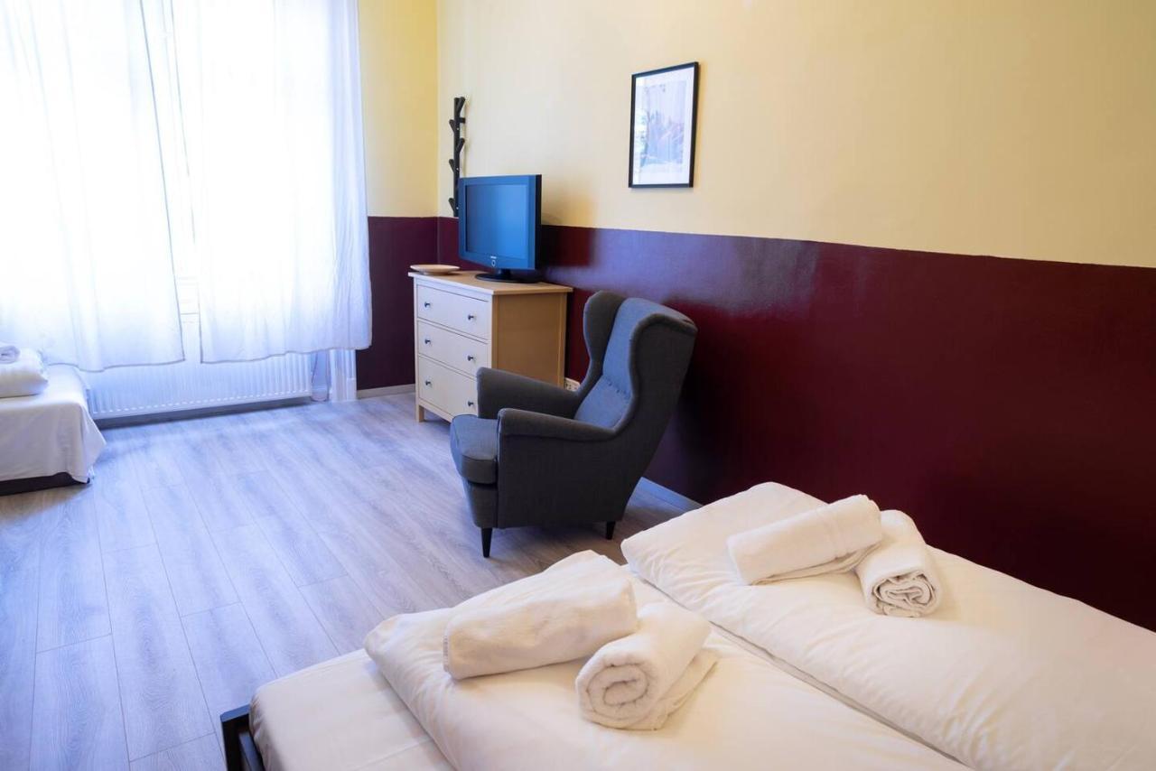 Central And Large Ac Home Away From Home Budapeste Exterior foto