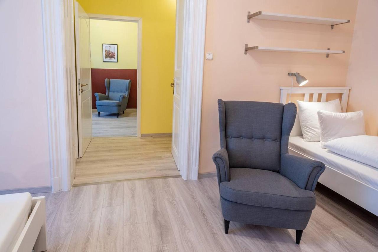 Central And Large Ac Home Away From Home Budapeste Exterior foto