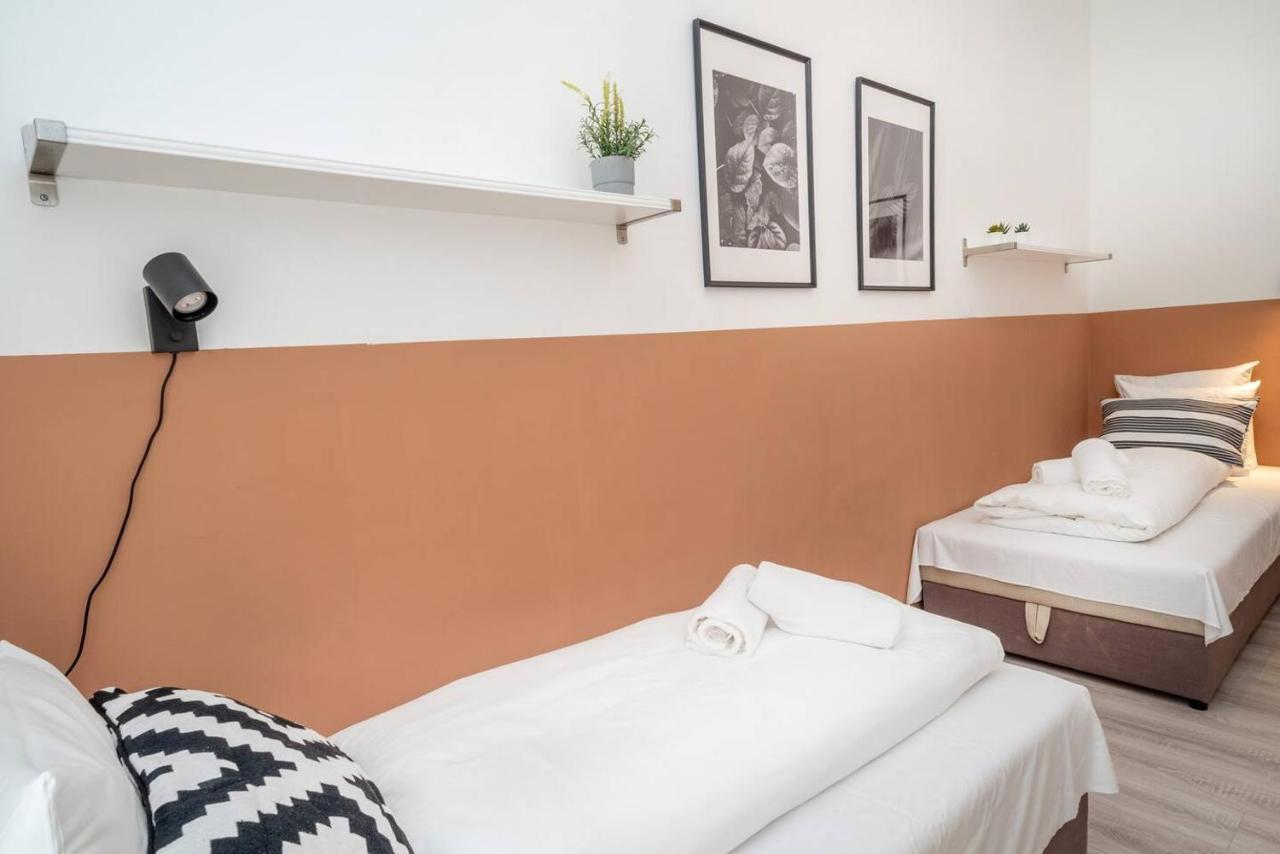 Central And Large Ac Home Away From Home Budapeste Exterior foto