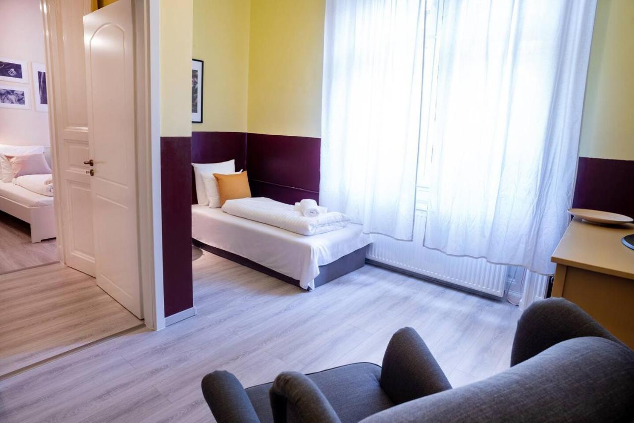 Central And Large Ac Home Away From Home Budapeste Exterior foto